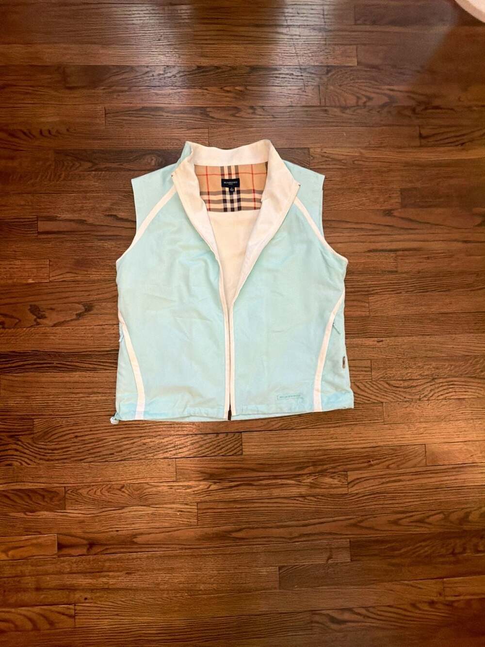 Burberry Golf Women's Zip Light Blue Vest with Nova Check Collar Lining Size L